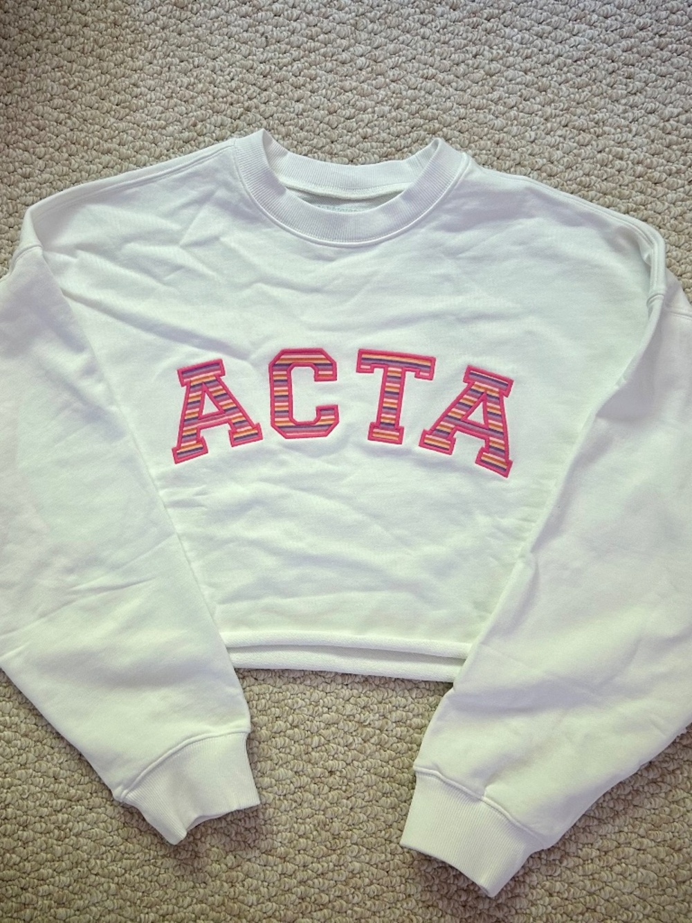 Ken x ACTA white cropped crewneck
